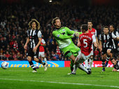2012.3.12-Arsenal-v-Newcastle-Thomas-Vermaelen.jpg