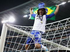David-Luiz-Celebrations-Chelsea-Champions-League-final.jpg